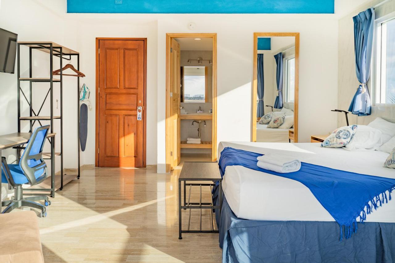 Paradise Beachfront & Nightlife Heart Cancún Exteriör bild