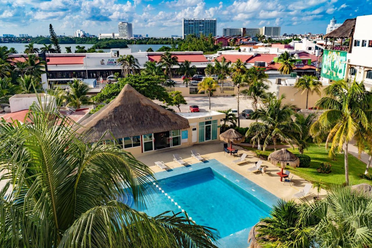 Paradise Beachfront & Nightlife Heart Cancún Exteriör bild