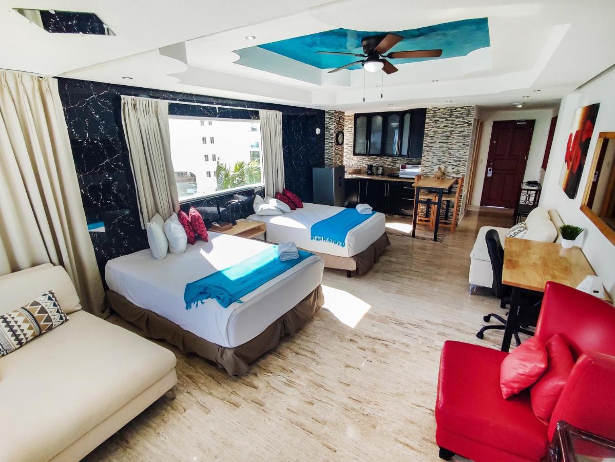 Paradise Beachfront & Nightlife Heart Cancún Exteriör bild
