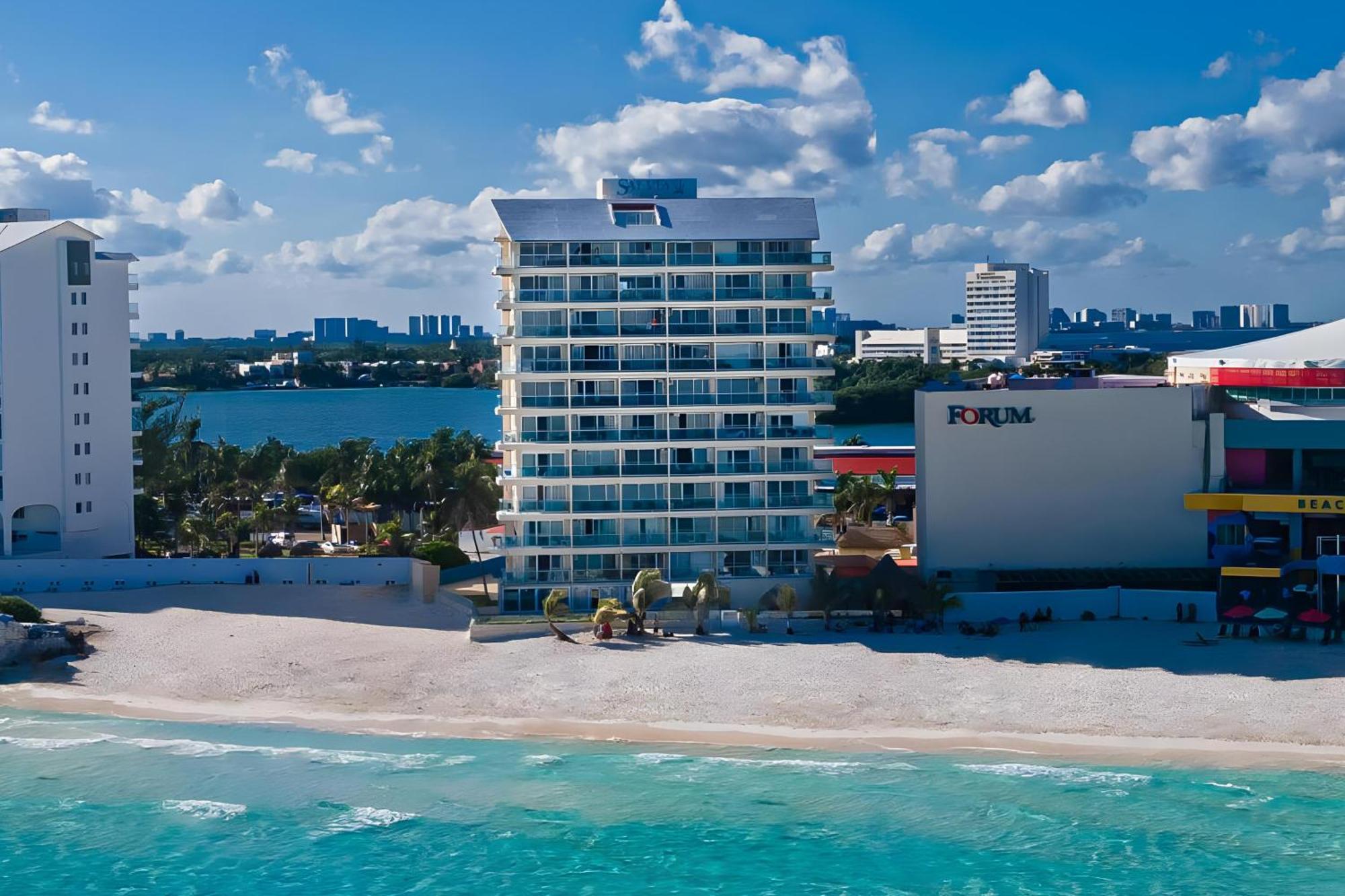 Paradise Beachfront & Nightlife Heart Cancún Exteriör bild