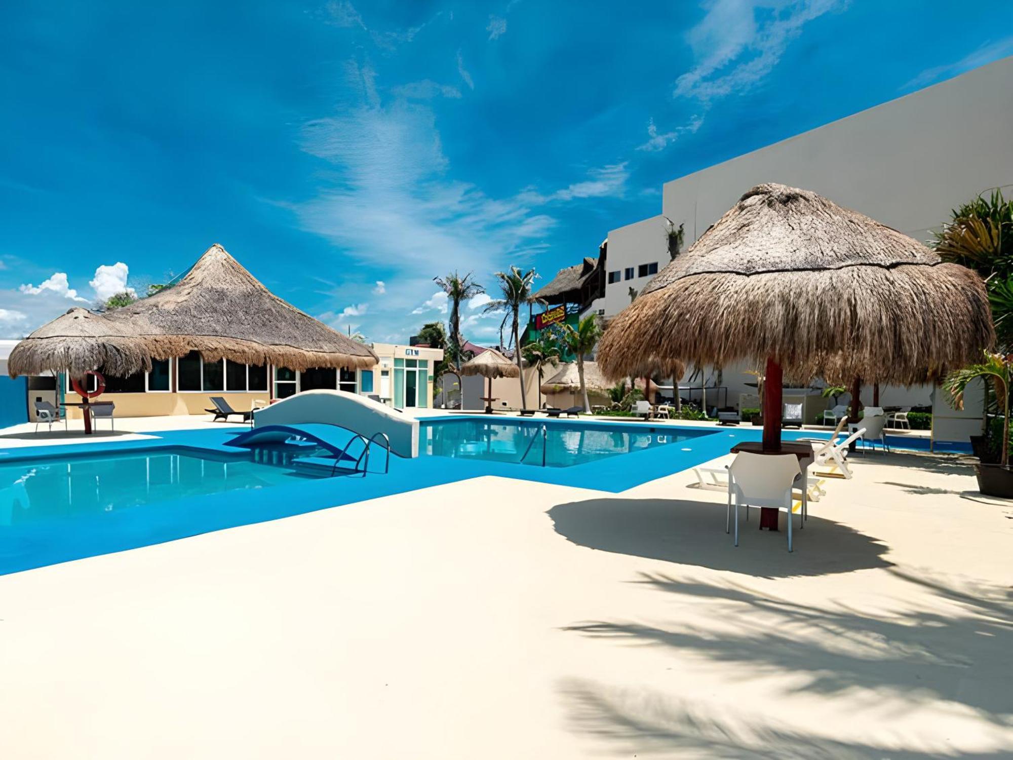 Paradise Beachfront & Nightlife Heart Cancún Exteriör bild