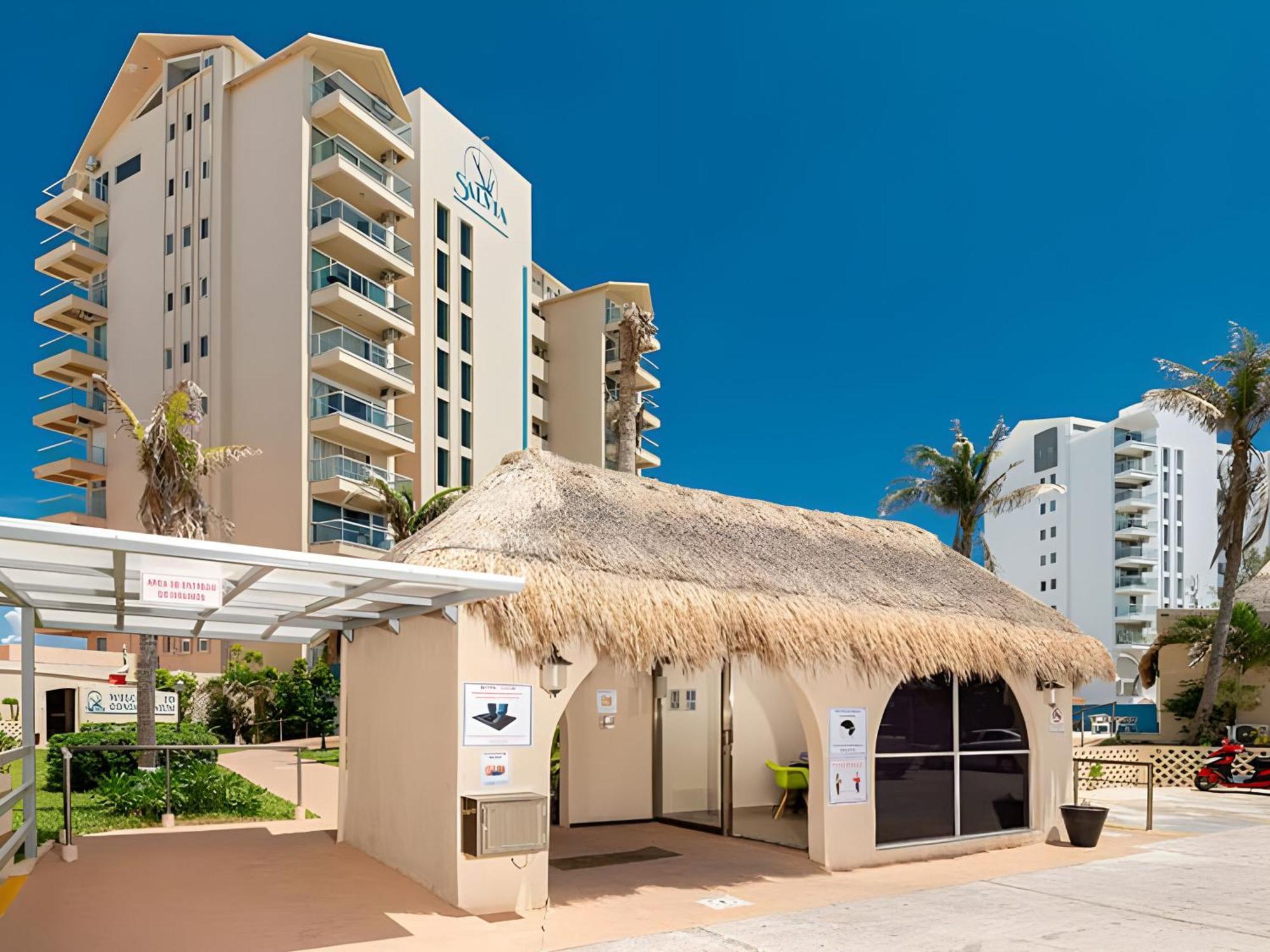 Paradise Beachfront & Nightlife Heart Cancún Exteriör bild