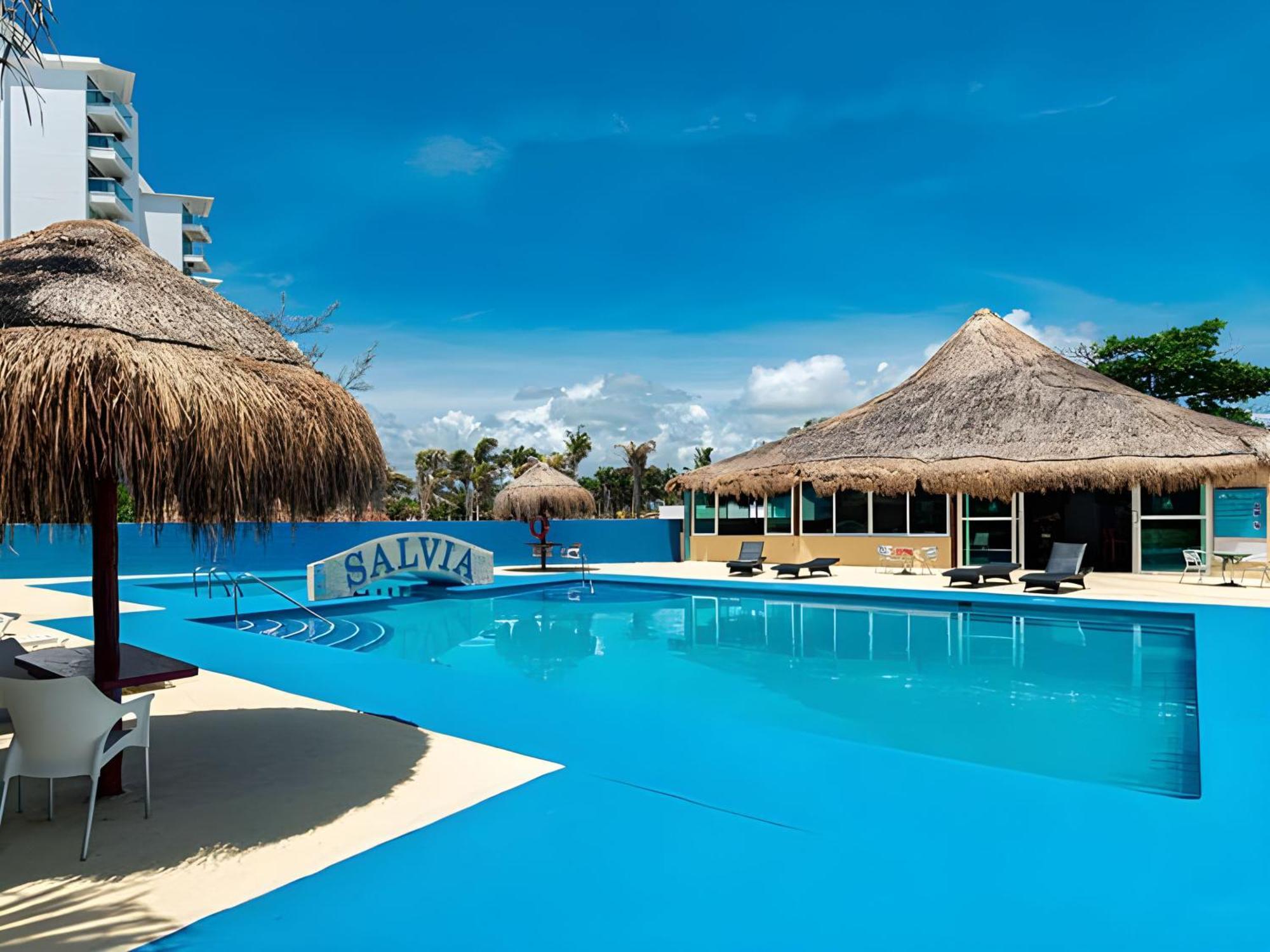 Paradise Beachfront & Nightlife Heart Cancún Exteriör bild